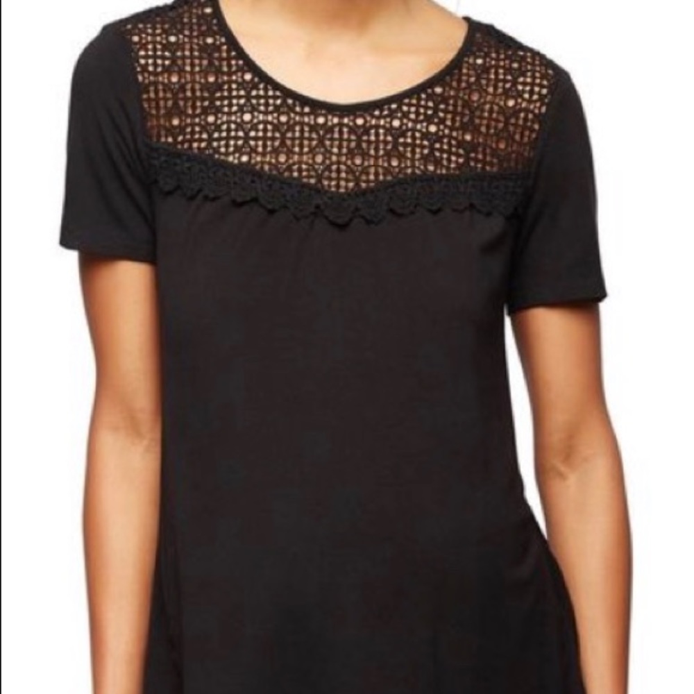 A Pea In The Pod Maternity Top